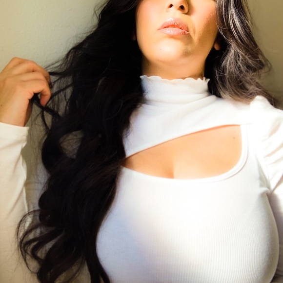 Top - Picture 2 of 2